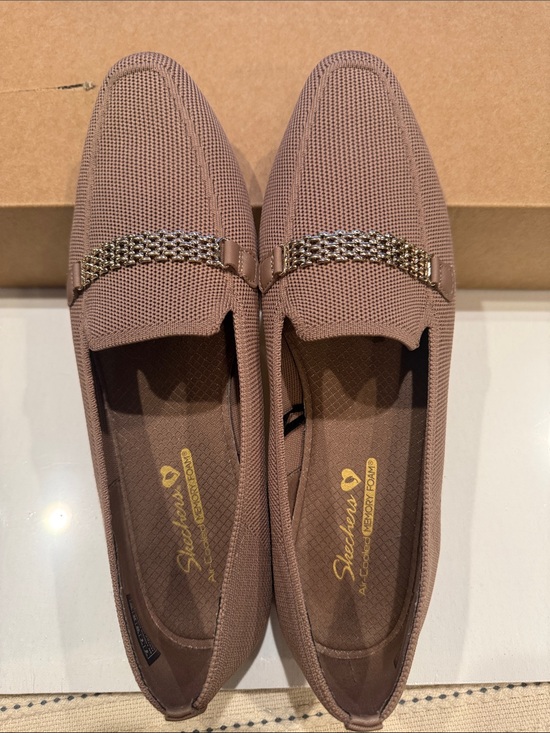 Skechers Shoes - Women’s Skechers Slip-On Knit Loafers with Metallic Chain in Mauve-Size 9